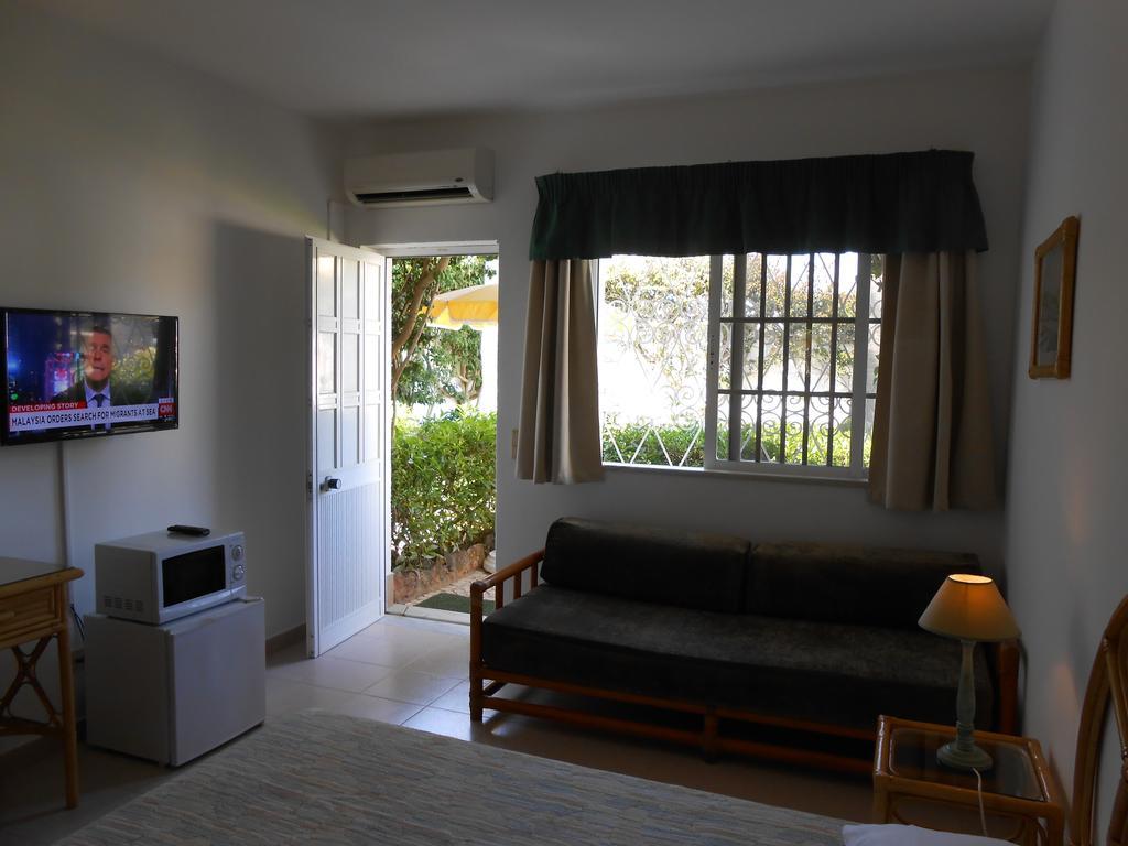 Dona Ana Garden Guest house